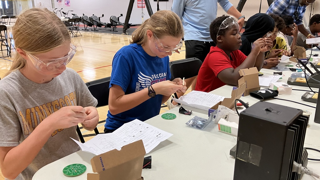 Students working on STEM project